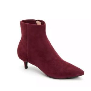 TARYN ROSE Leggy Wine Suede Kitten Heel Bootie 7